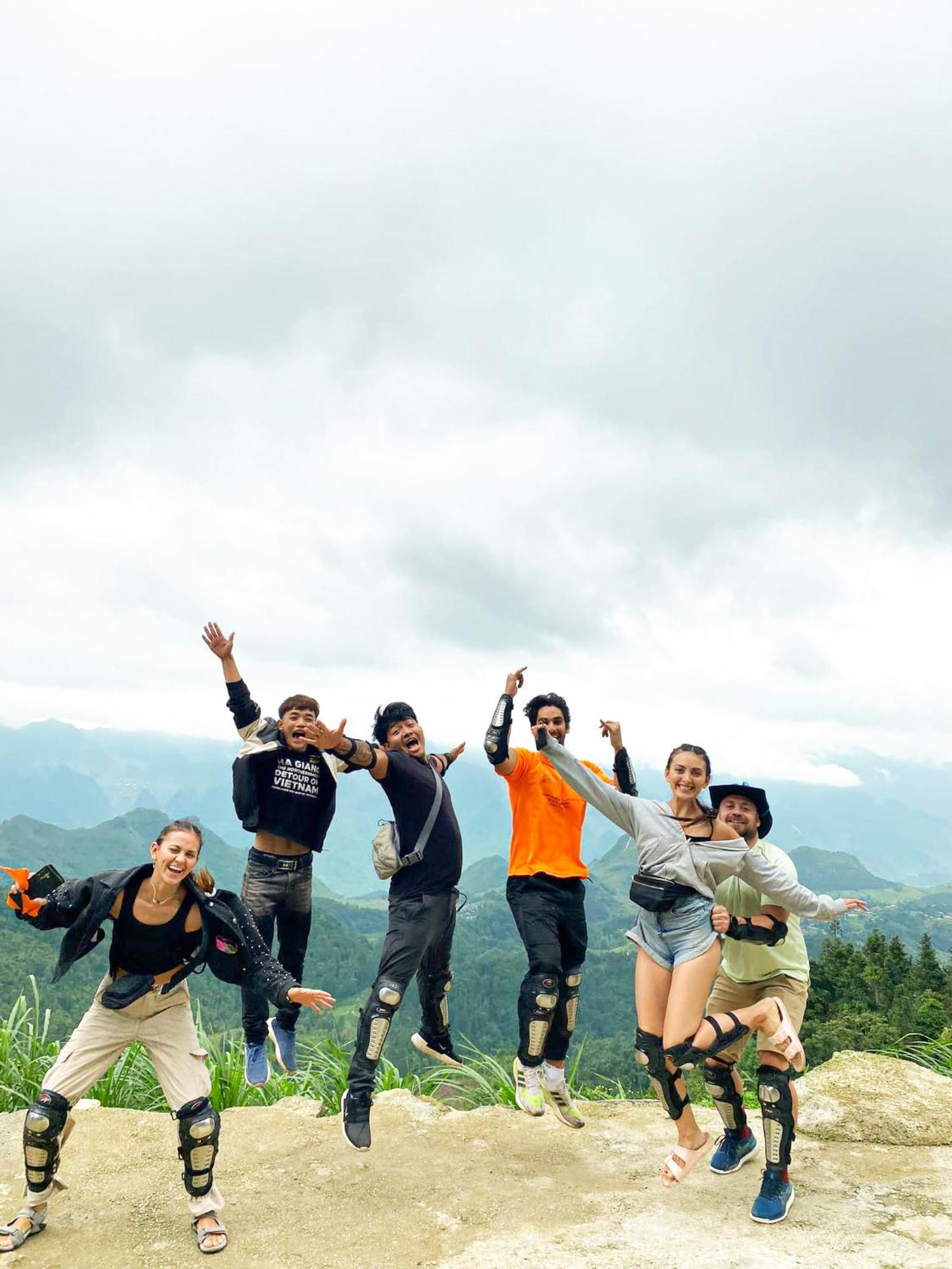 Hostel Lazy Cat - Motorbikes & Tours Ha Giang
